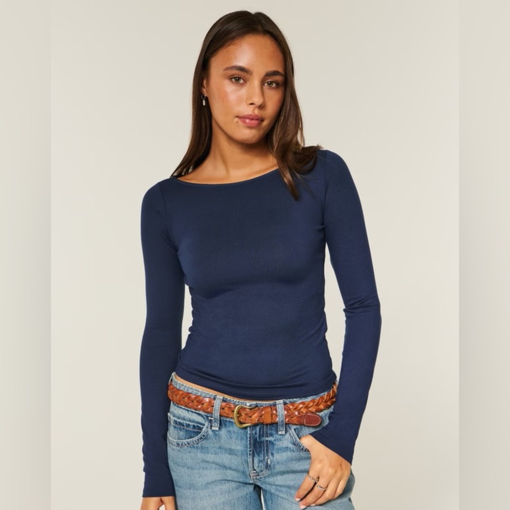 Hollister Long-Sleeve Seamless Fabric Slash-Neck Top Woman Navy NWT